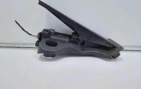 Volkswagen PASSAT B7 Accelerator throttle pedal 1K1723503AA
