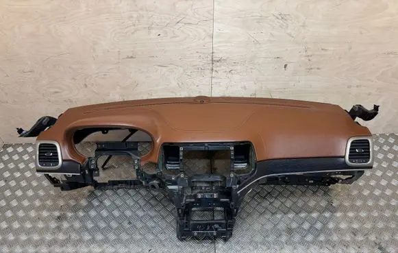 Jeep Grand Cherokee Dashboard P01343L43CT PP01675039BL X85012503CT