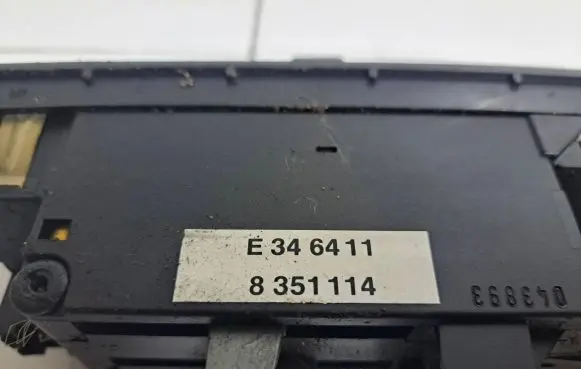 BMW 5 E34 Climate control unit 8351110