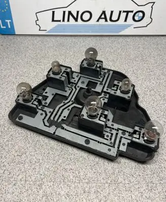 BMW 5 E39 Tail light bulb cover holder 8363565