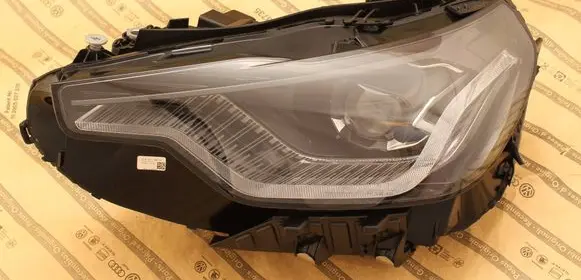 BMW 2 G42 Headlight/headlamp 8083635