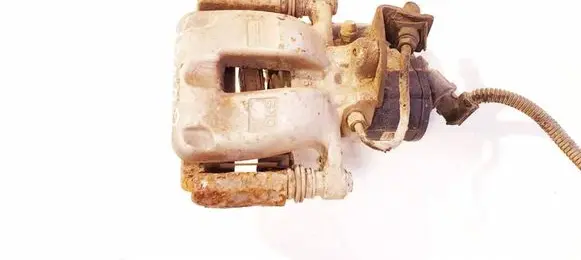 Volkswagen PASSAT B6 Rear brake caliper 32330208d