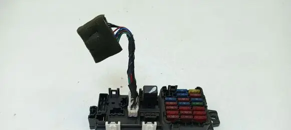 Mitsubishi 3000 GT Fuse box set MB183865 1662D 2D94403