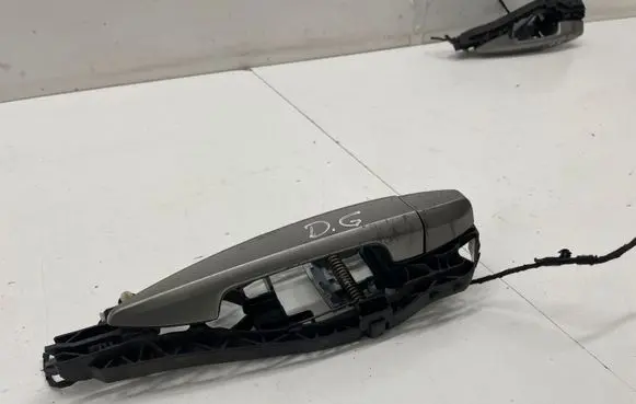BMW 2 F45 Rear door exterior handle 7401210