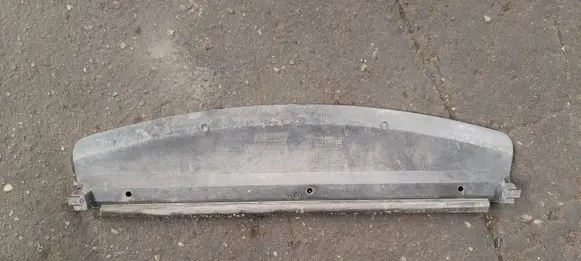 BMW X5 E53 Radiator trim 8402420