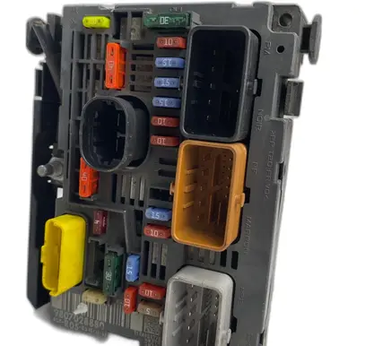 Citroen Berlingo Fuse box set 9807028880 R05