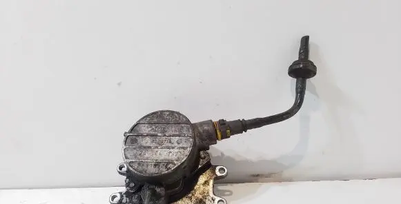 Opel Zafira A Vacuum pump 0252738