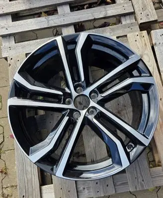Volvo S90, V90 R20 alloy rim 32243397
