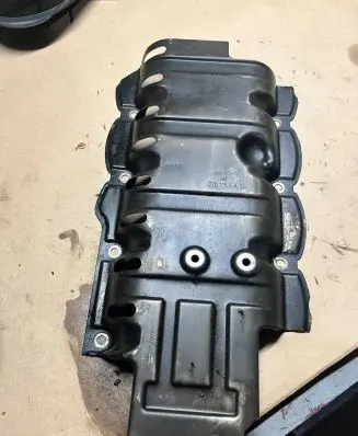 Volkswagen Transporter - Caravelle T5 other engine part 070115220C