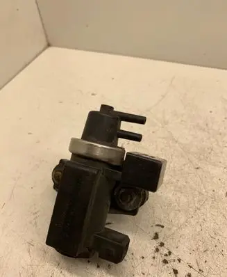 BMW 7 E65 E66 Vacuum valve 72279600 03T078 2247906