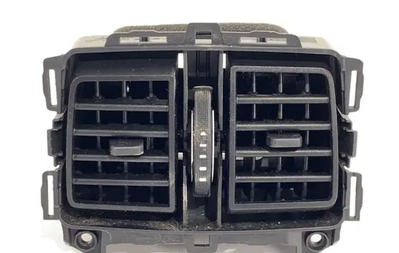 Renault Arkana Rear air vent grill 