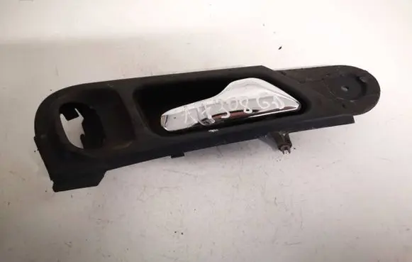 Mercedes-Benz C W203 Rear door interior handle a3185