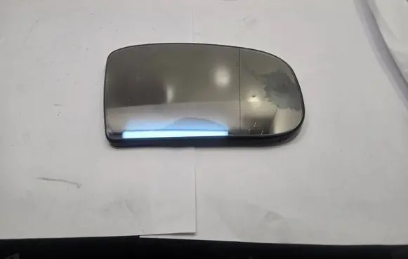 Mercedes-Benz S W220 Wing mirror glass 2208100421