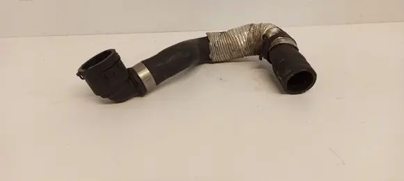 Volkswagen Tiguan Engine coolant pipe/hose 04L145736E