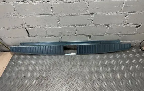 Mercedes-Benz E W212 Trunk/boot sill cover protection A2126900027