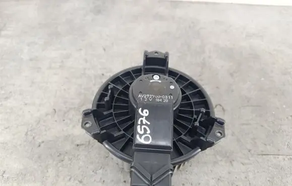 Toyota Yaris Heater fan/blower AV2727000311
