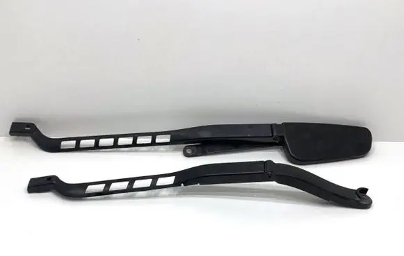 Mercedes-Benz GLE (W166 - C292) Front wiper blade arm A1648240049