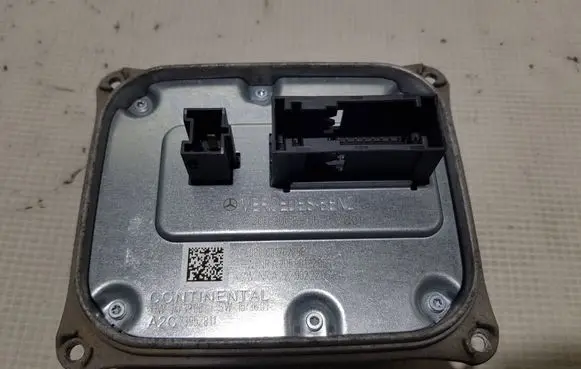 Mercedes-Benz C W205 Voltage converter/converter module 2059006805DDD A2059006805