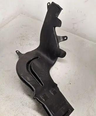 BMW M4 F82 F83 Cabin air duct channel 7221927
