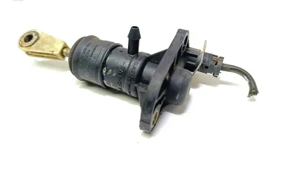 Audi A4 S4 B5 8D Clutch master cylinder 8E1721401
