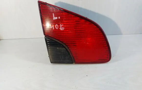 Peugeot 406 Tailgate rear/tail lights