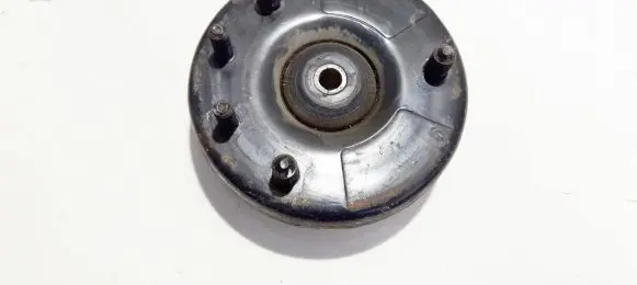 Honda Accord Coil spring mount 