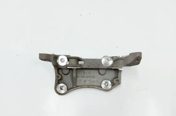 Opel Mokka B Engine mounting bracket 9826426680