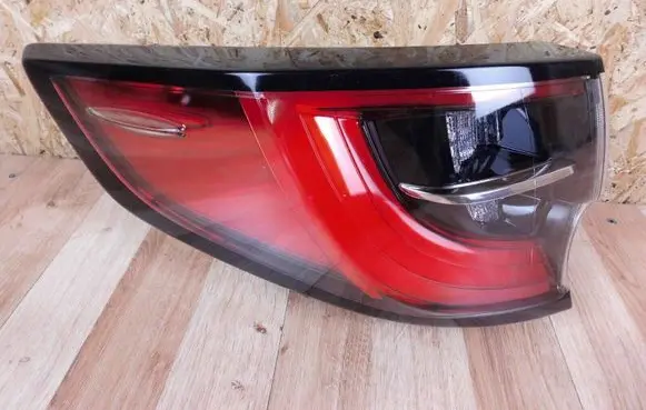 Rear/tail lights