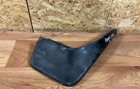 Peugeot 307 CC Rear mudguard 9603L2
