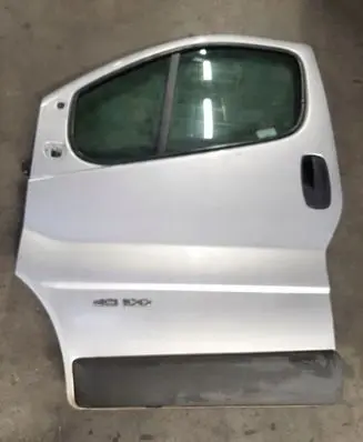 Renault Trafic II (X83) Front door 600100