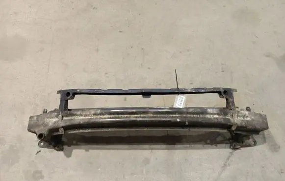 Skoda Octavia Mk2 (1Z) Front bumper cross member 