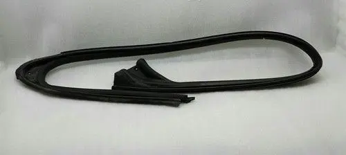 Jaguar XK - XKR Rubber seal front coupe door window C2P13699