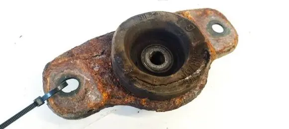 Toyota Aygo AB10 Engine mount bracket 