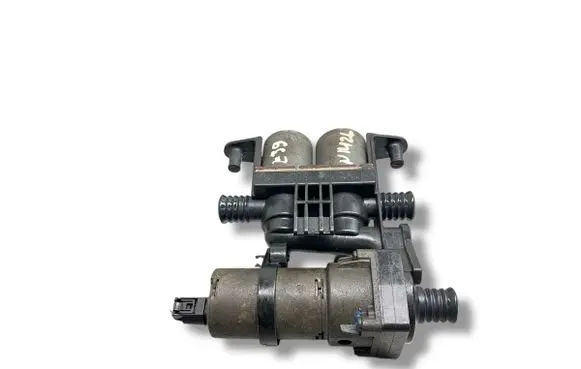 BMW 5 E39 Coolant heater control valve 1147412135
