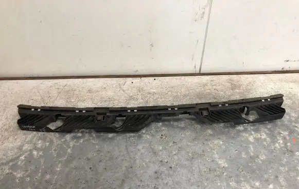 Volkswagen Touran III Rear bumper mounting bracket 5TA807863