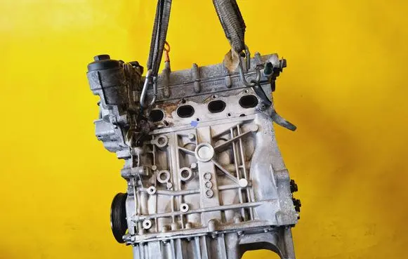 Volkswagen Golf V Engine BLF 03C103358G