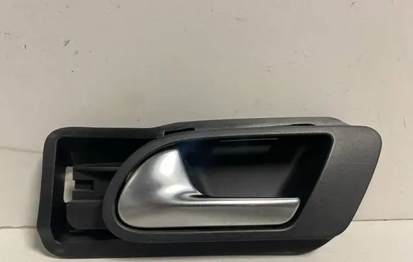 Volkswagen Tiguan Front door interior handle 5N0837197