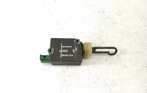 Audi A6 S6 C5 4B Central locking motor 406204241 4B5962115A