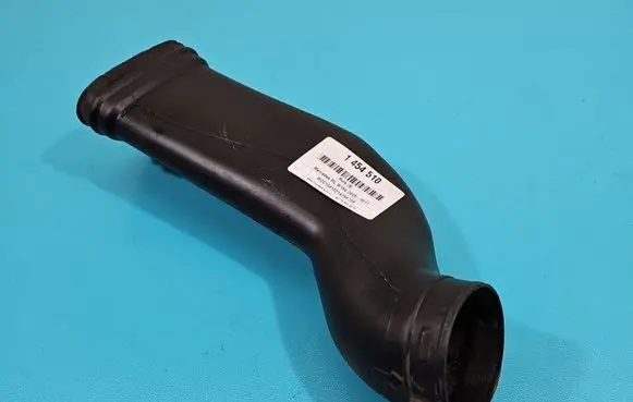 Intercooler hose/pipe