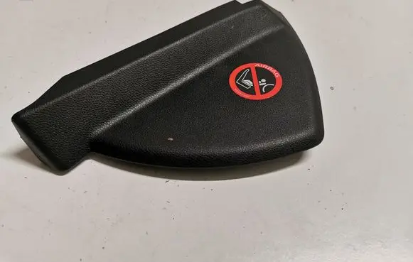 Mercedes-Benz C W204 Dashboard side end trim A2046800378