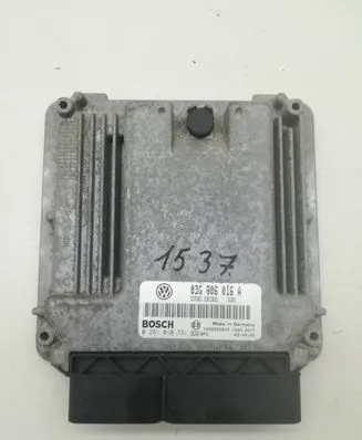 Volkswagen Touran I Engine control unit/module 03G906016A 0281010731