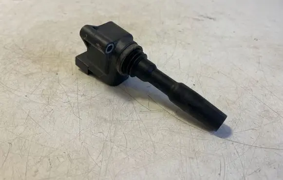Audi Q3 F3 High voltage ignition coil 05E905110A