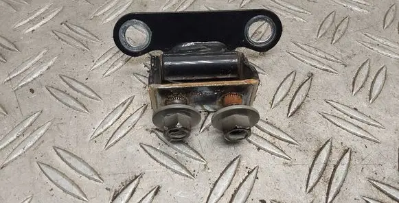 Toyota Verso Tailgate/trunk/boot hinge