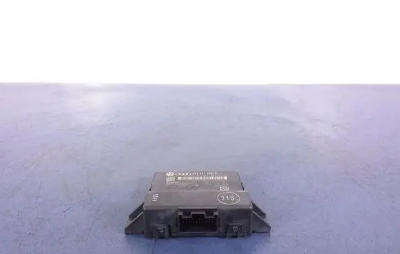 Audi Q5 SQ5 8R Gateway control module 8R0907468R