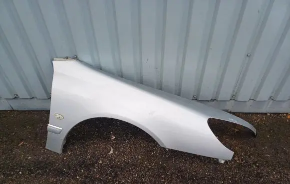 Peugeot 607 Fender