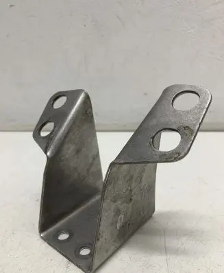 Volvo XC40 Muffler mount bracket/holder 31439520 BQ9CC