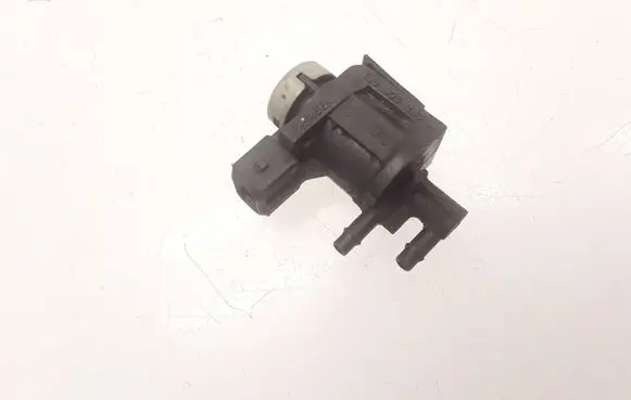 Audi A6 S6 C5 4B Turbo solenoid valve 1J0906283A 1J0906283