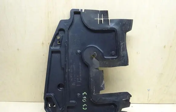 Citroen C3 Radiator trim 9683816580