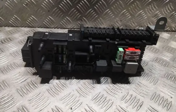 Mercedes-Benz SLK R172 Fuse box set 1729060005 A1729060005