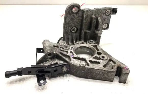 KIA Ceed Engine mount bracket 